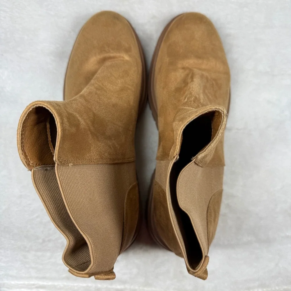 Nine West Womens Tan Faux Suede Lug Sole Chelsea Platform Boots Size 11M
